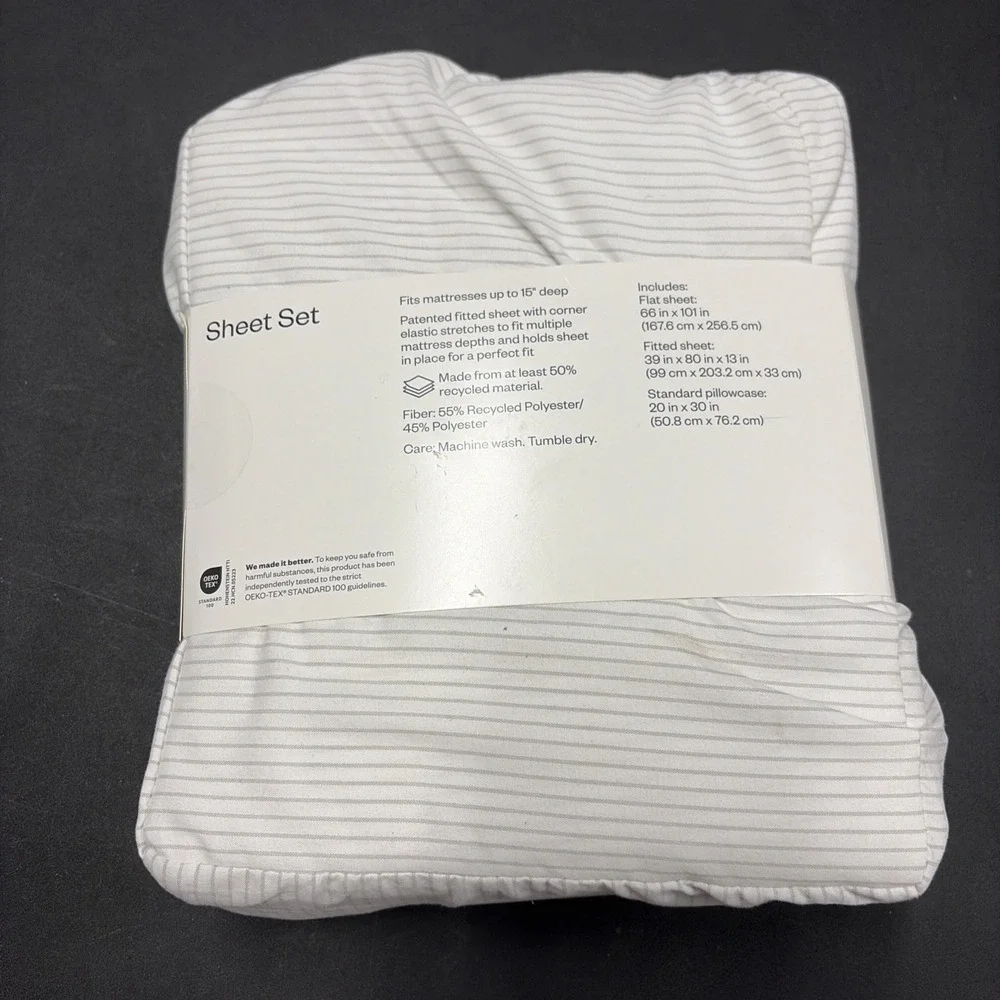 Room Essentials Twin Or XL Twin Size Bed Sheet Set, White With Gray Pinstripes